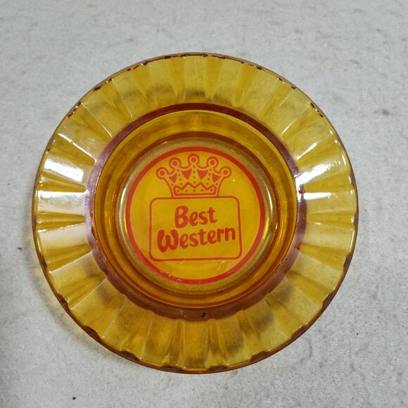 Crown BEST WESTERN Hotel Ashtray 60's-70's Advertising Red Print Amber Ruffled - Picture 1 of 3